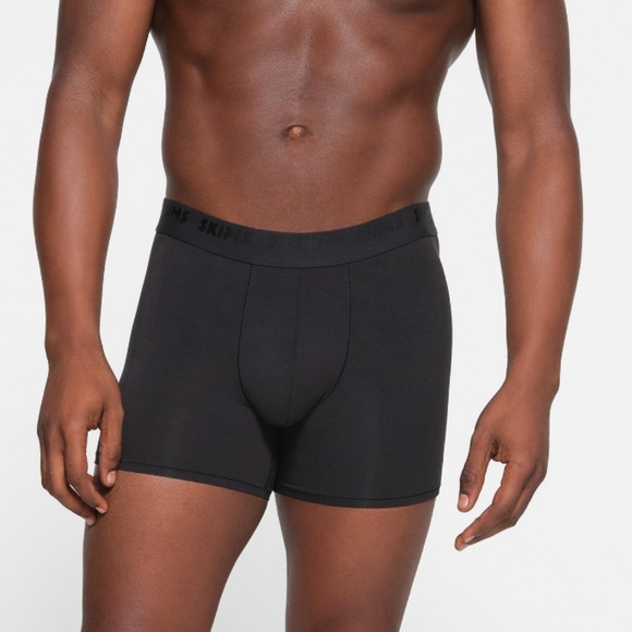 SKIMS Stretch 3 Pieces 5" Inseam Boxer Set - Picture 6 of 15